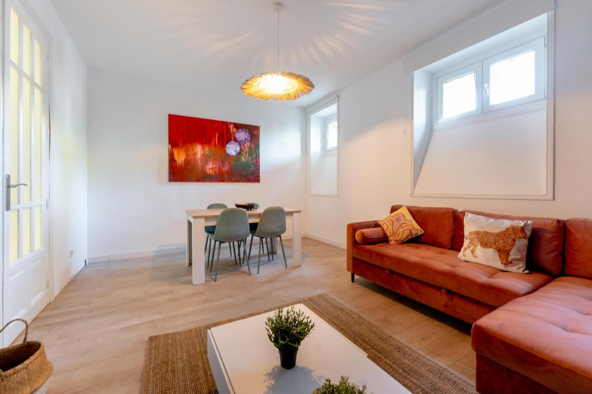 Luxe Apartment In Chamberi Chic Madrid Luaran gambar