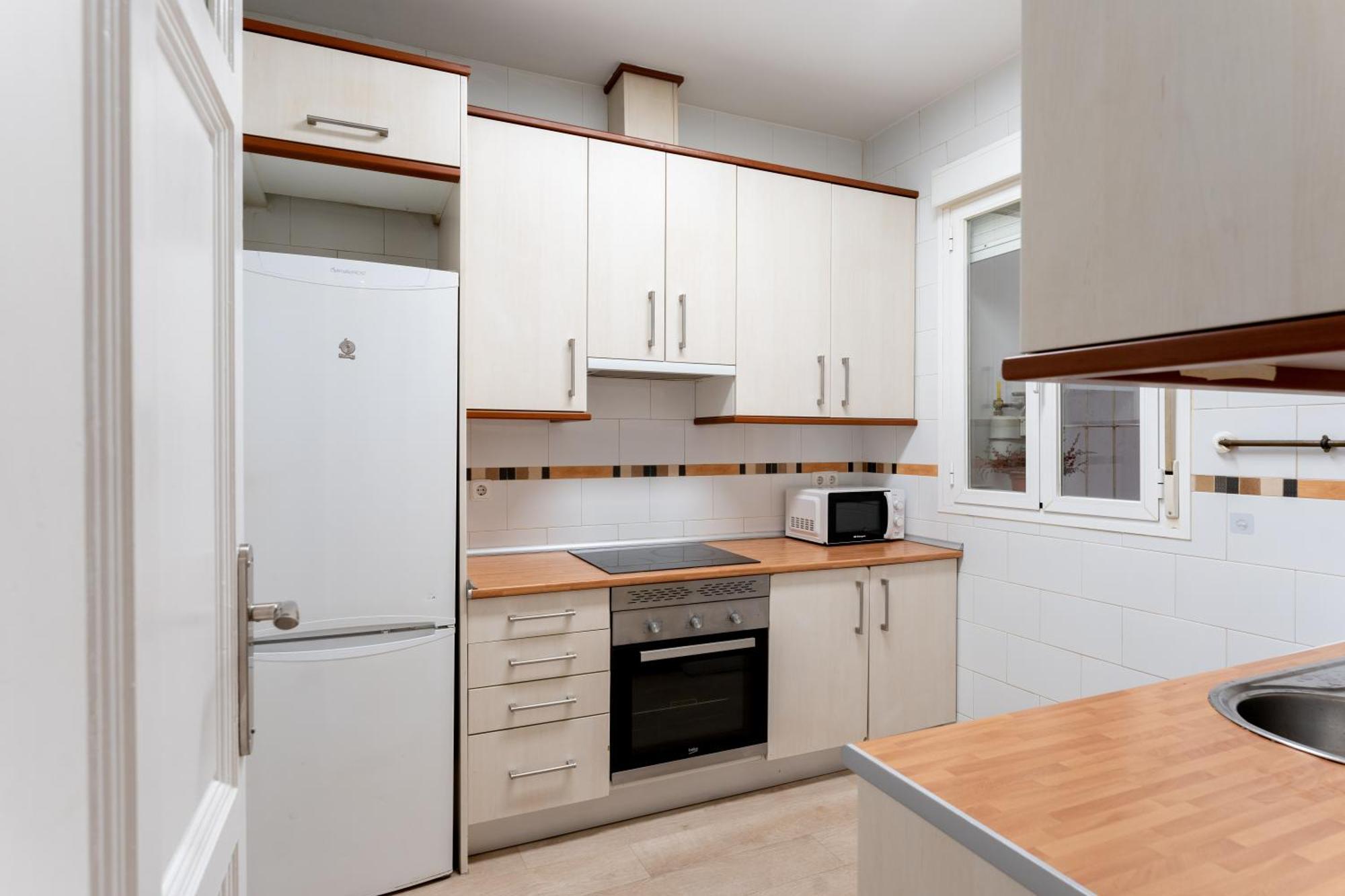 Luxe Apartment In Chamberi Chic Madrid Luaran gambar