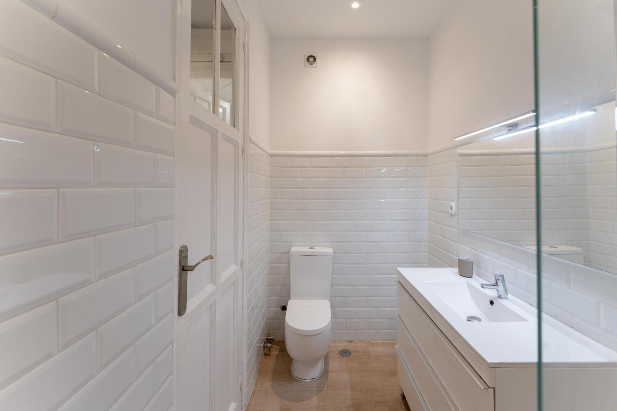 Luxe Apartment In Chamberi Chic Madrid Luaran gambar